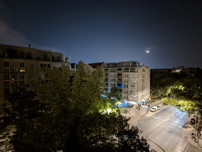 Der Nachtmodus des Pixel 6a, verwendet mit dem Superweitwinkelobjektiv (Bild: Tobias K&ouml;ltzsch/Golem.de)